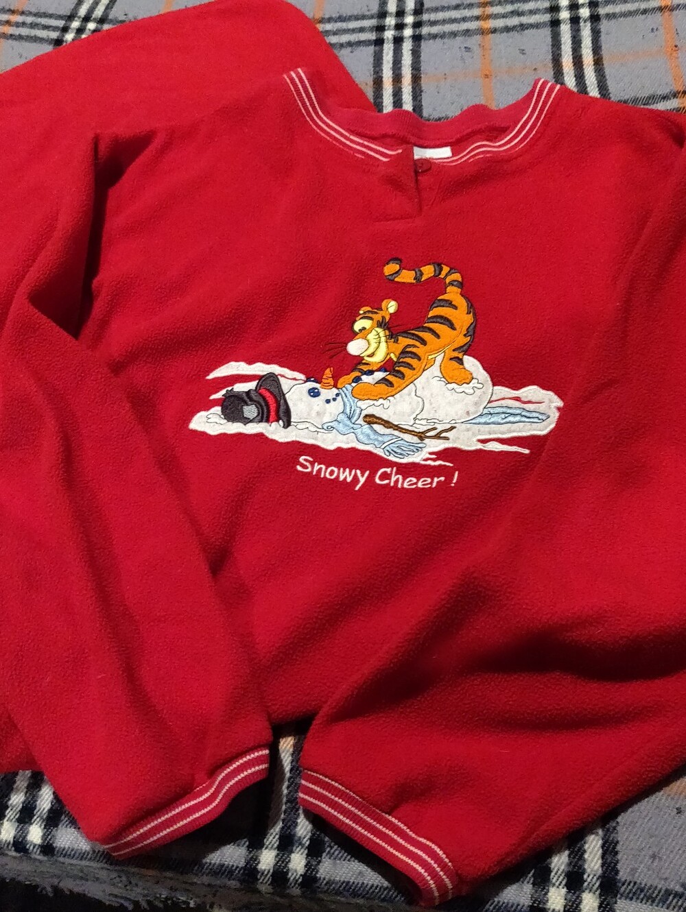Women's Disney Red Tigger 'Snowy Cheer Crewneck Long Nightgown Size Medium/Large